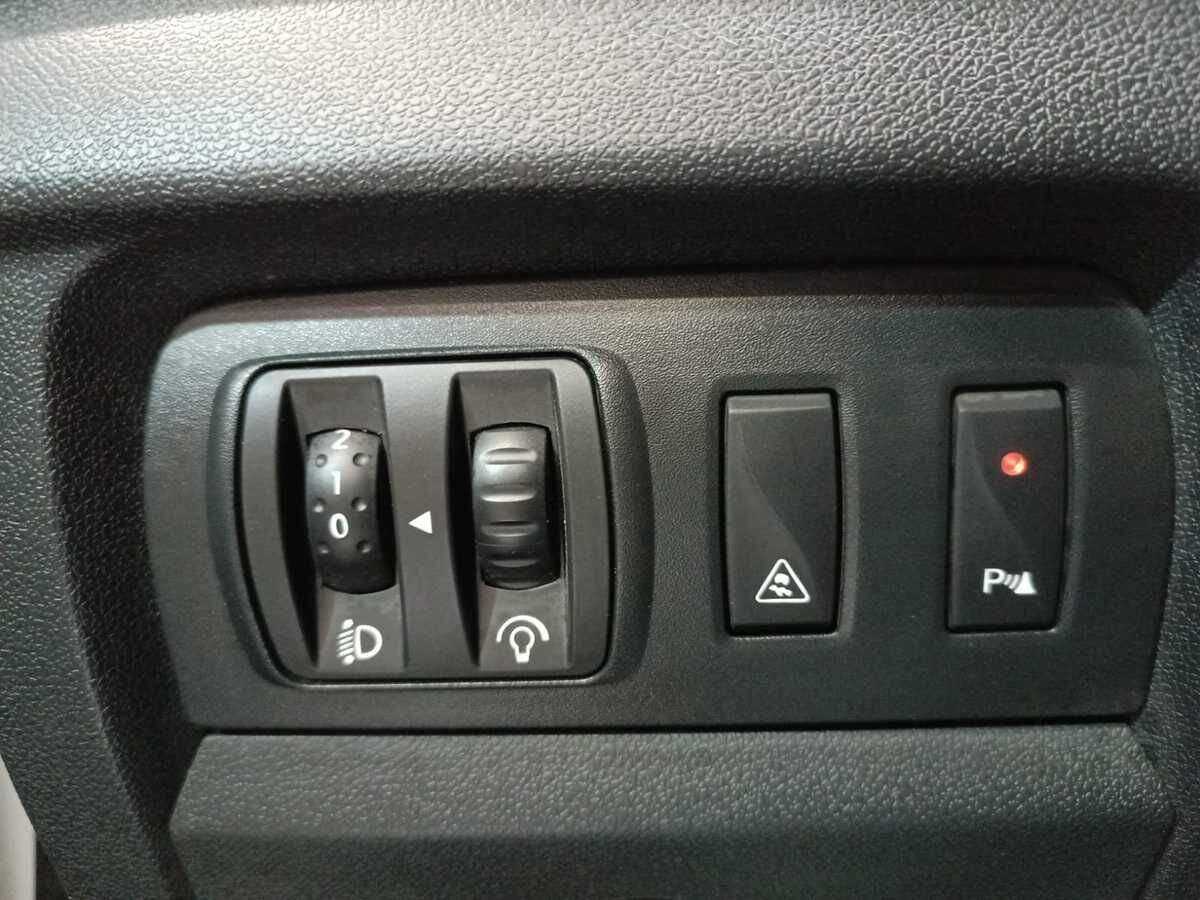 Renault Fluence б/у, 2016, Механическая. Фото: #12