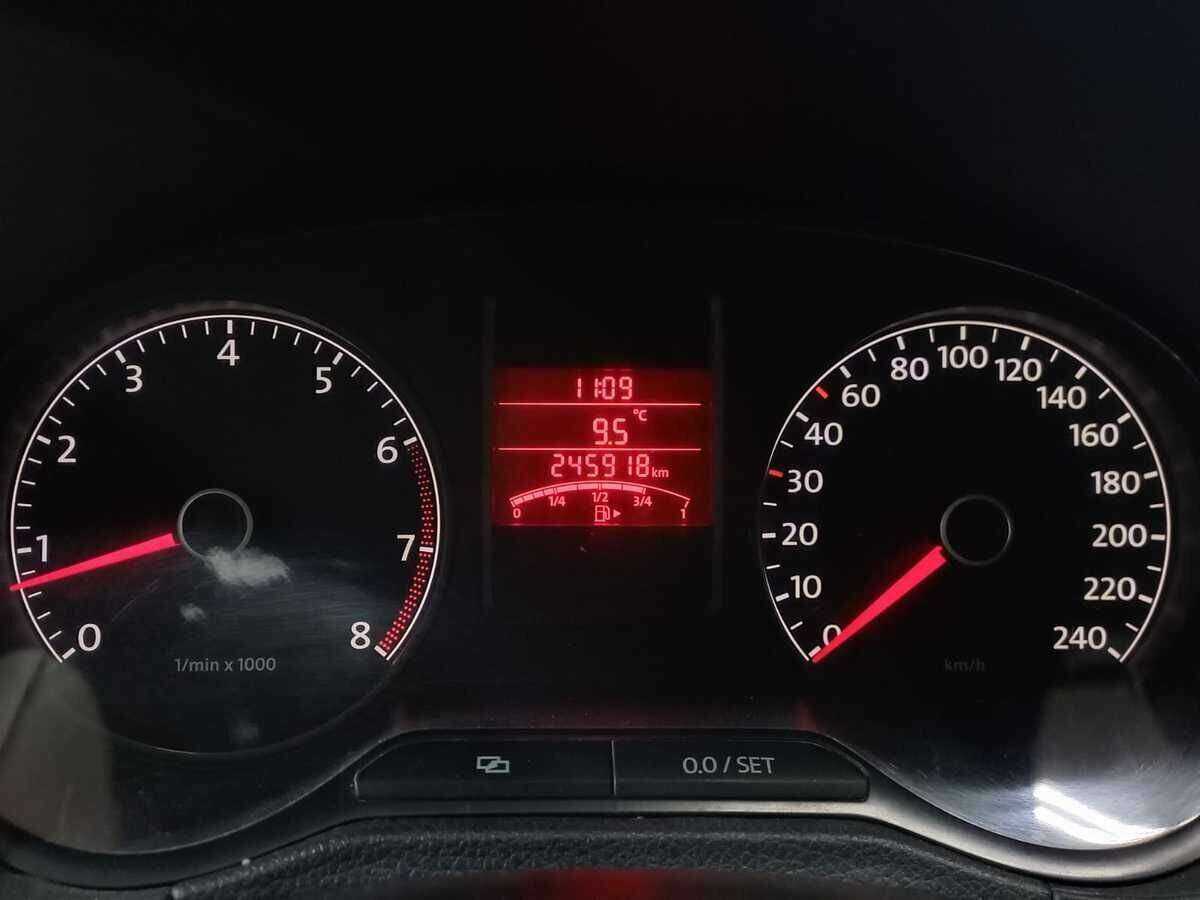 Фольксваген Поло б/у, 2013, Механическая. Фото: #11