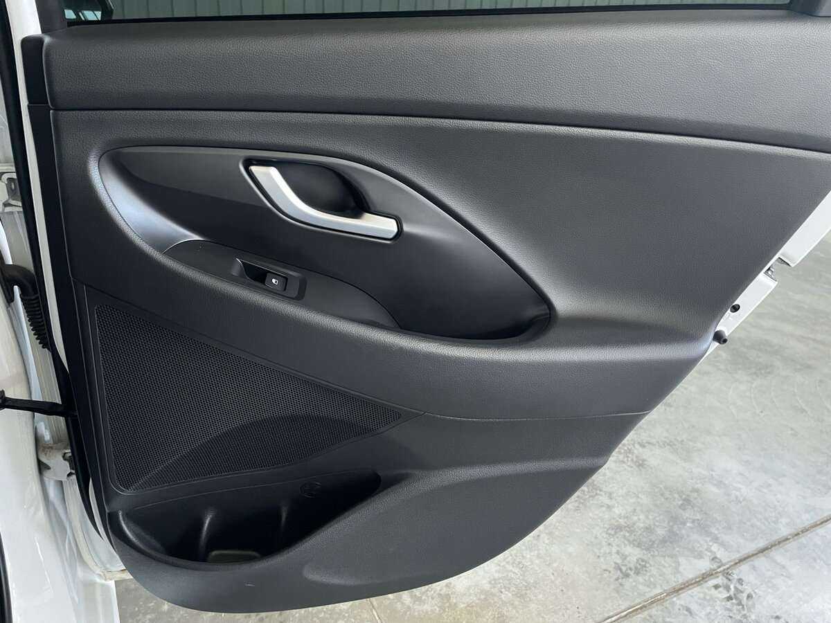 Hyundai i30 б/у, 2022, Автоматическая. Фото: #21