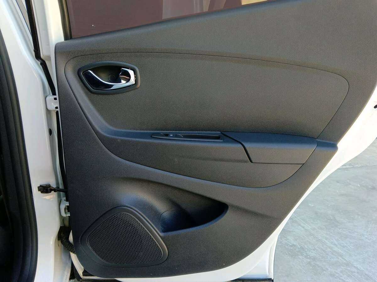 Renault Kaptur б/у, 2017, Механическая. Фото: #17