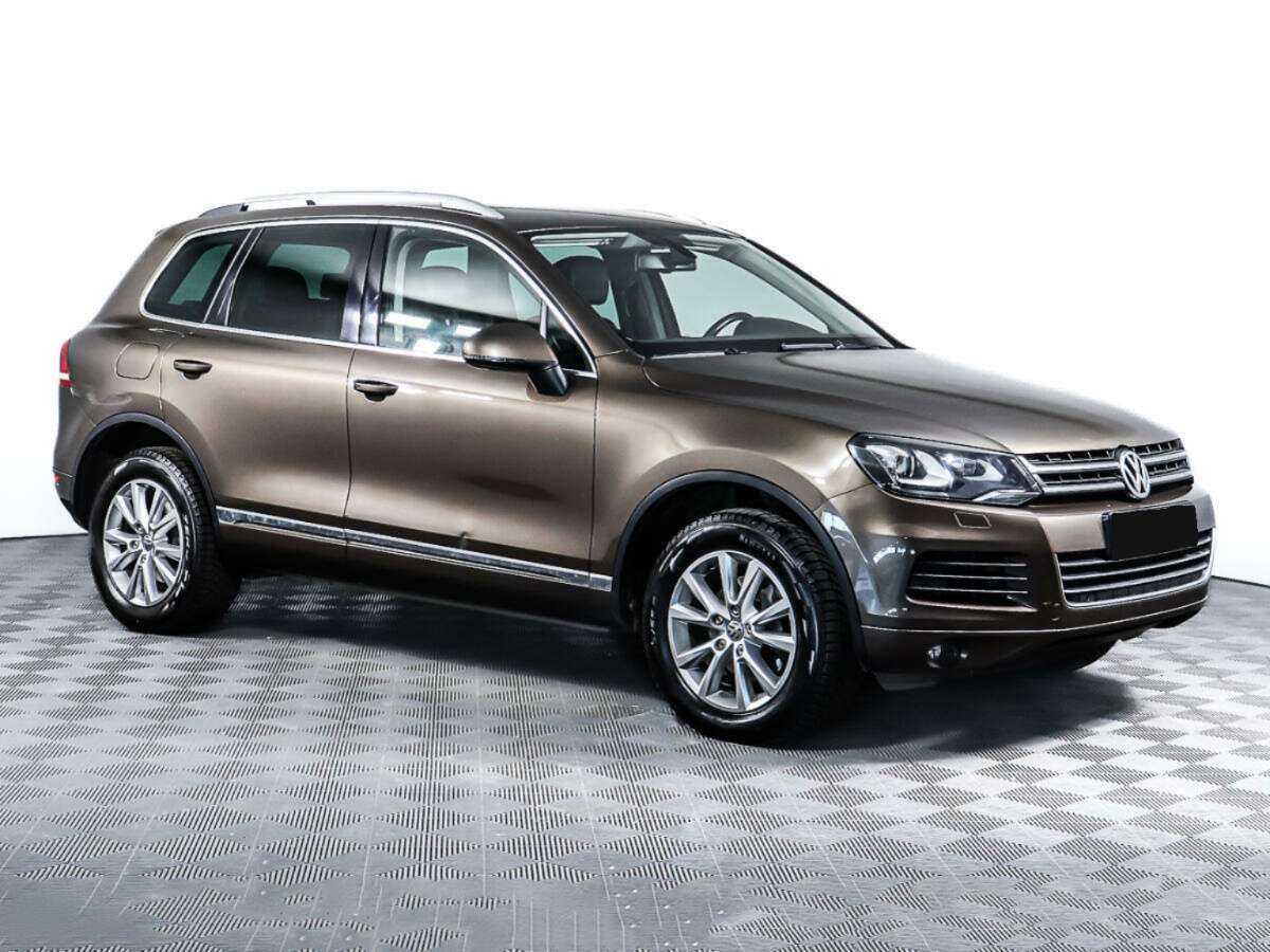 Volkswagen Touareg б/у, 2013, Автоматическая. Фото: #2