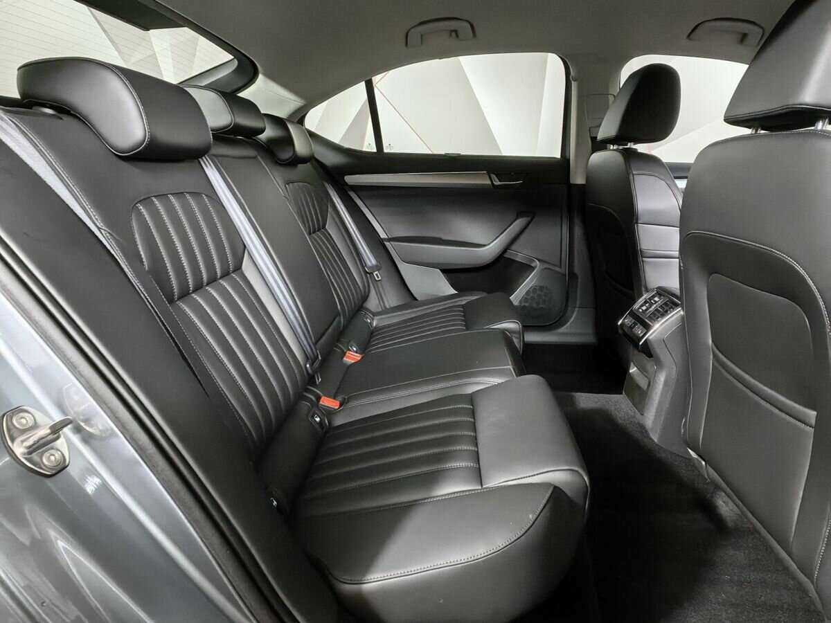 Skoda Superb б/у, 2017, Роботизированная. Фото: #11