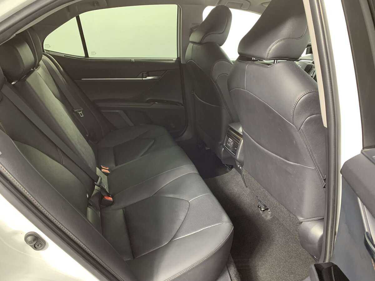 Toyota Camry б/у, 2021, Автоматическая. Фото: #17