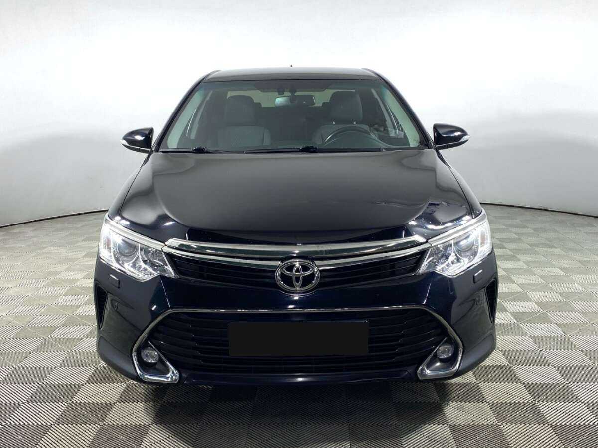 Toyota Camry б/у, 2017, Автоматическая. Фото: #2