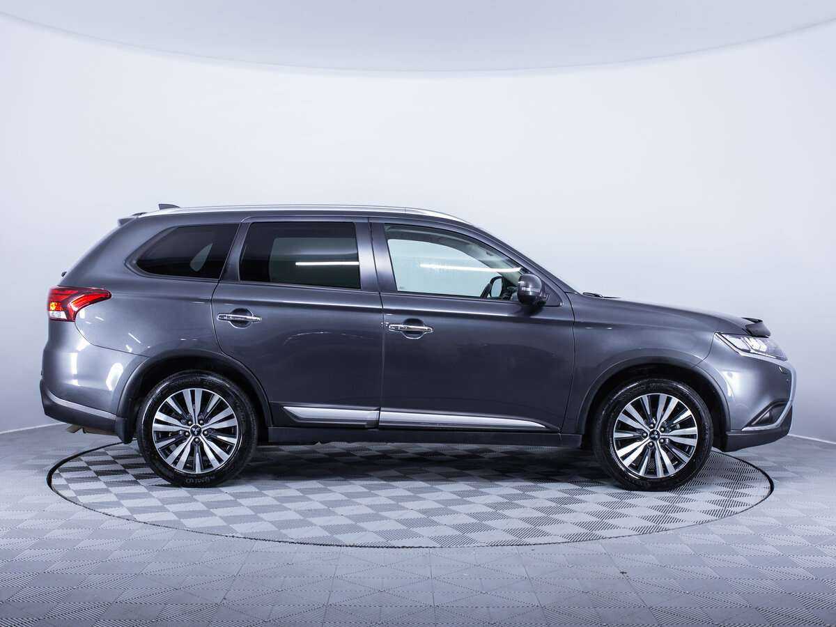 Mitsubishi Outlander б/у, 2021, Вариатор. Фото: #6