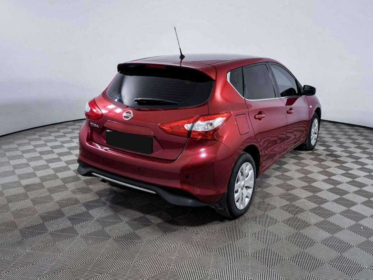 Nissan Tiida б/у, 2015, Механическая. Фото: #4