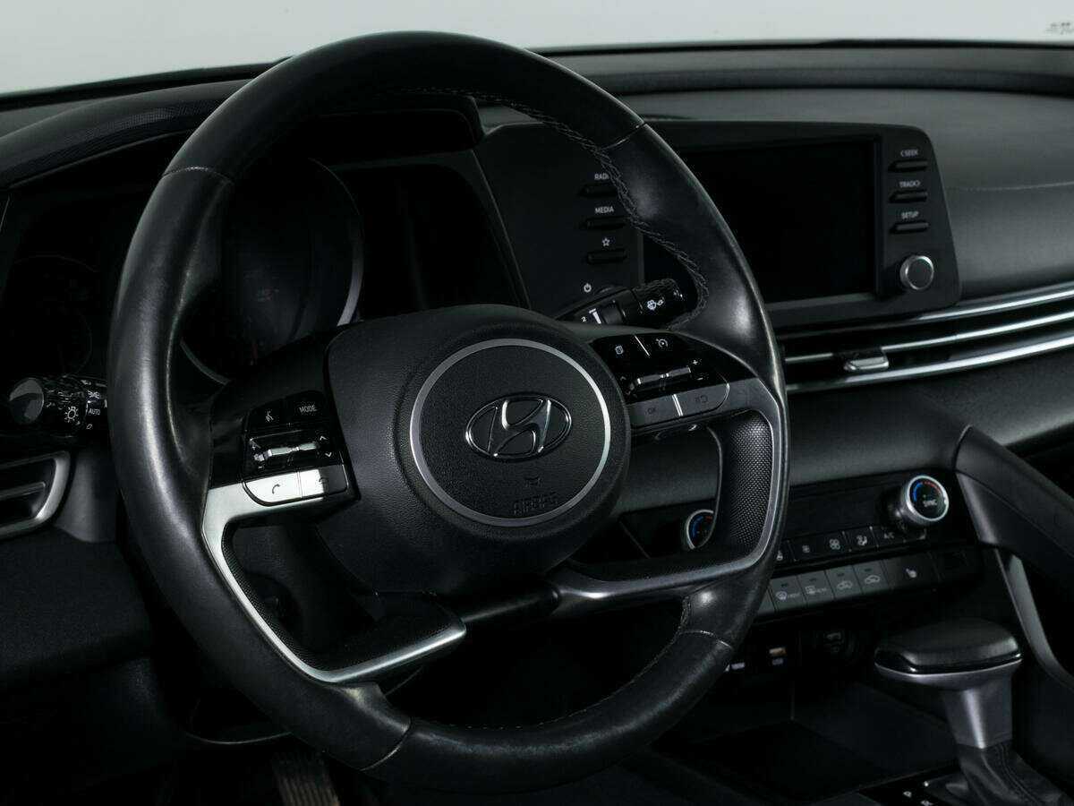 Хендай Елантра б/у, 2021, Автоматическая. Фото: #11