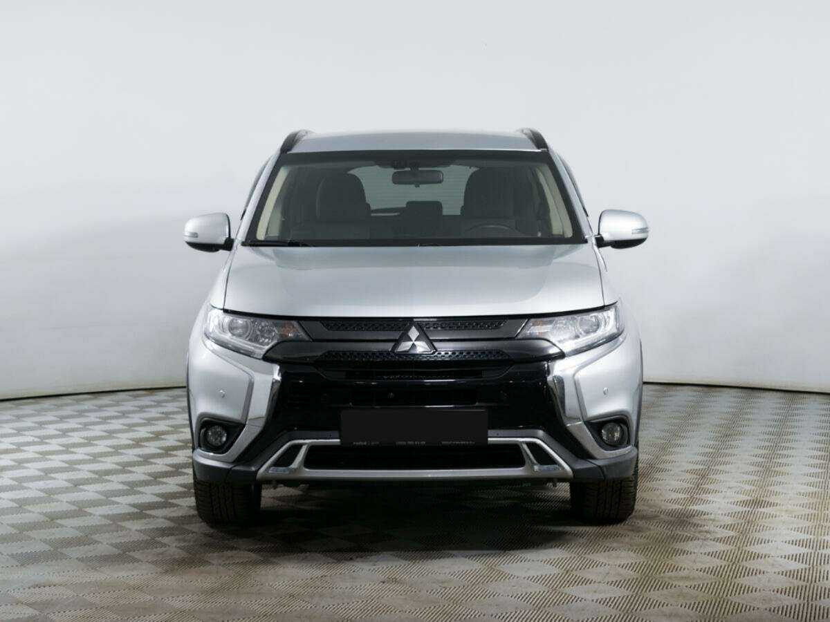 Mitsubishi Outlander б/у, 2021, Вариатор. Фото: #1
