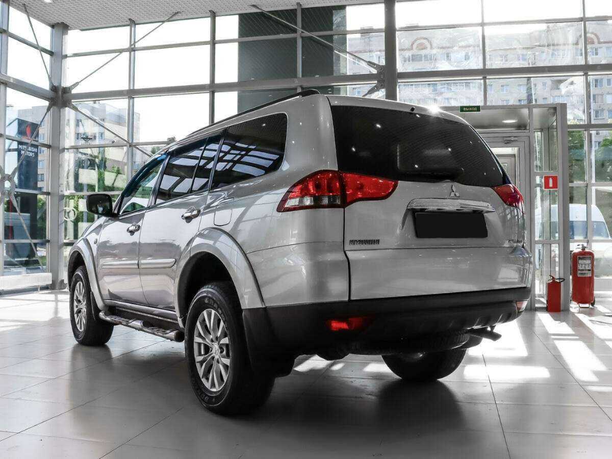 Mitsubishi Pajero Sport б/у, 2015, Автоматическая. Фото: #5