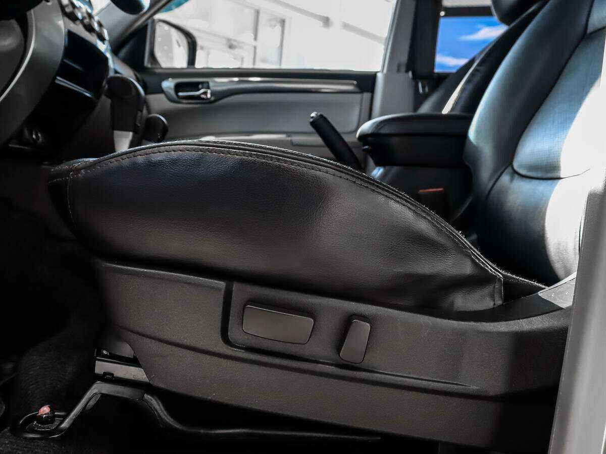 Mitsubishi Pajero Sport б/у, 2015, Автоматическая. Фото: #9