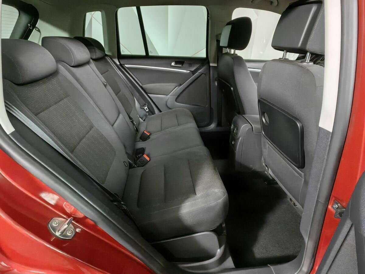 Volkswagen Tiguan б/у, 2012, Автоматическая. Фото: #11