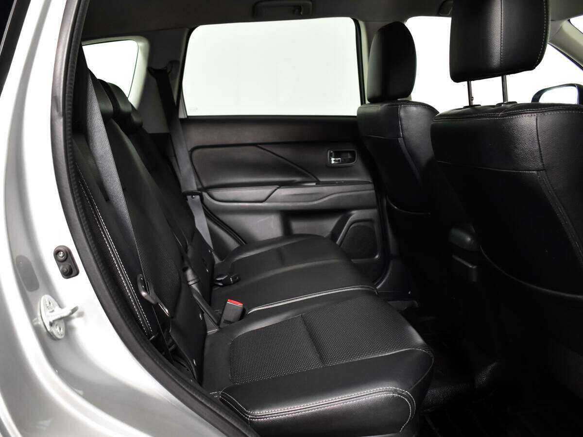 Митсубиши Оутлэндер б/у, 2016, Вариатор. Фото: #9