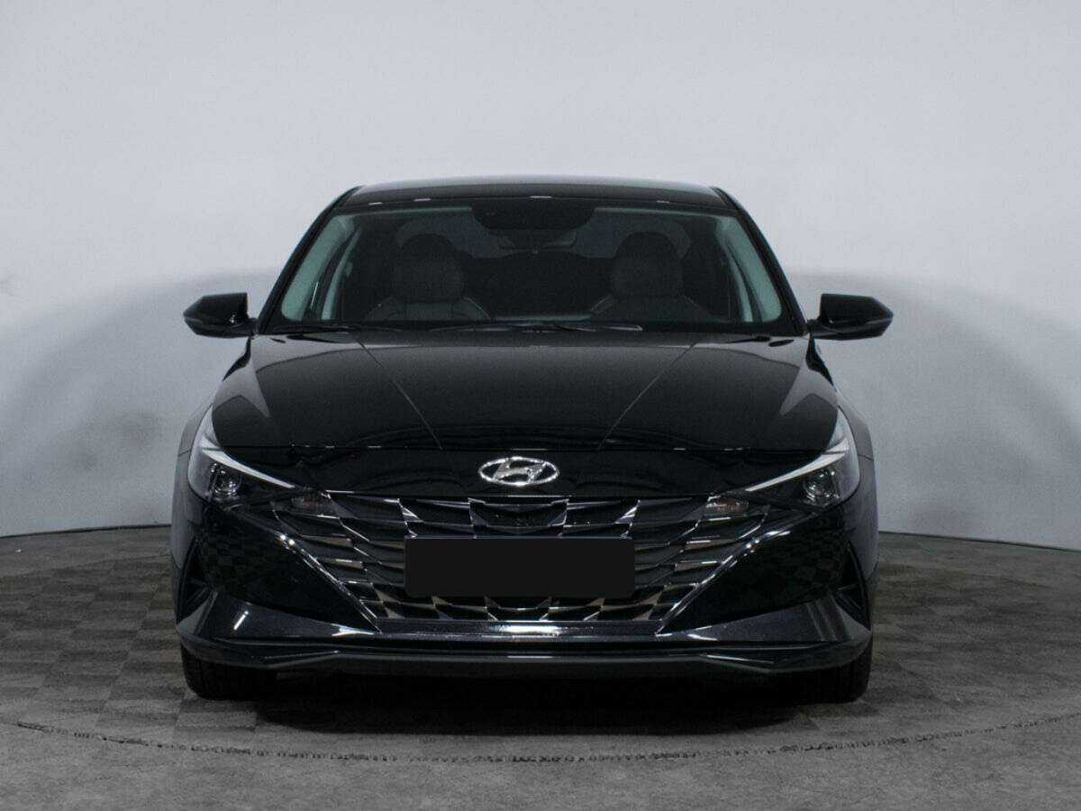 Hyundai Elantra б/у, 2023, Автоматическая. Фото: #1