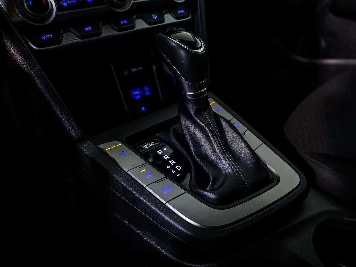 Hyundai Elantra б/у, 2019, Автоматическая. Фото: #13