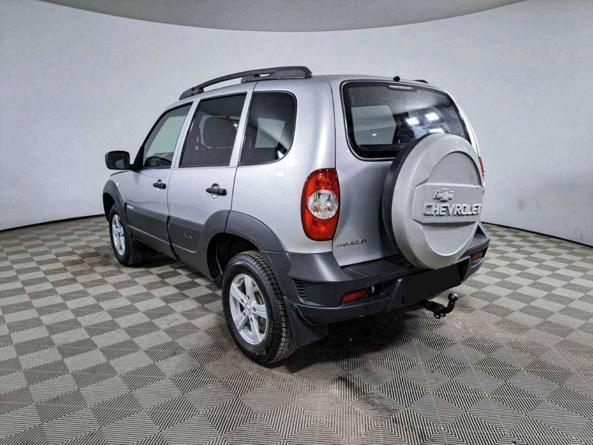 Chevrolet Niva б/у, 2017, Механическая. Фото: #6