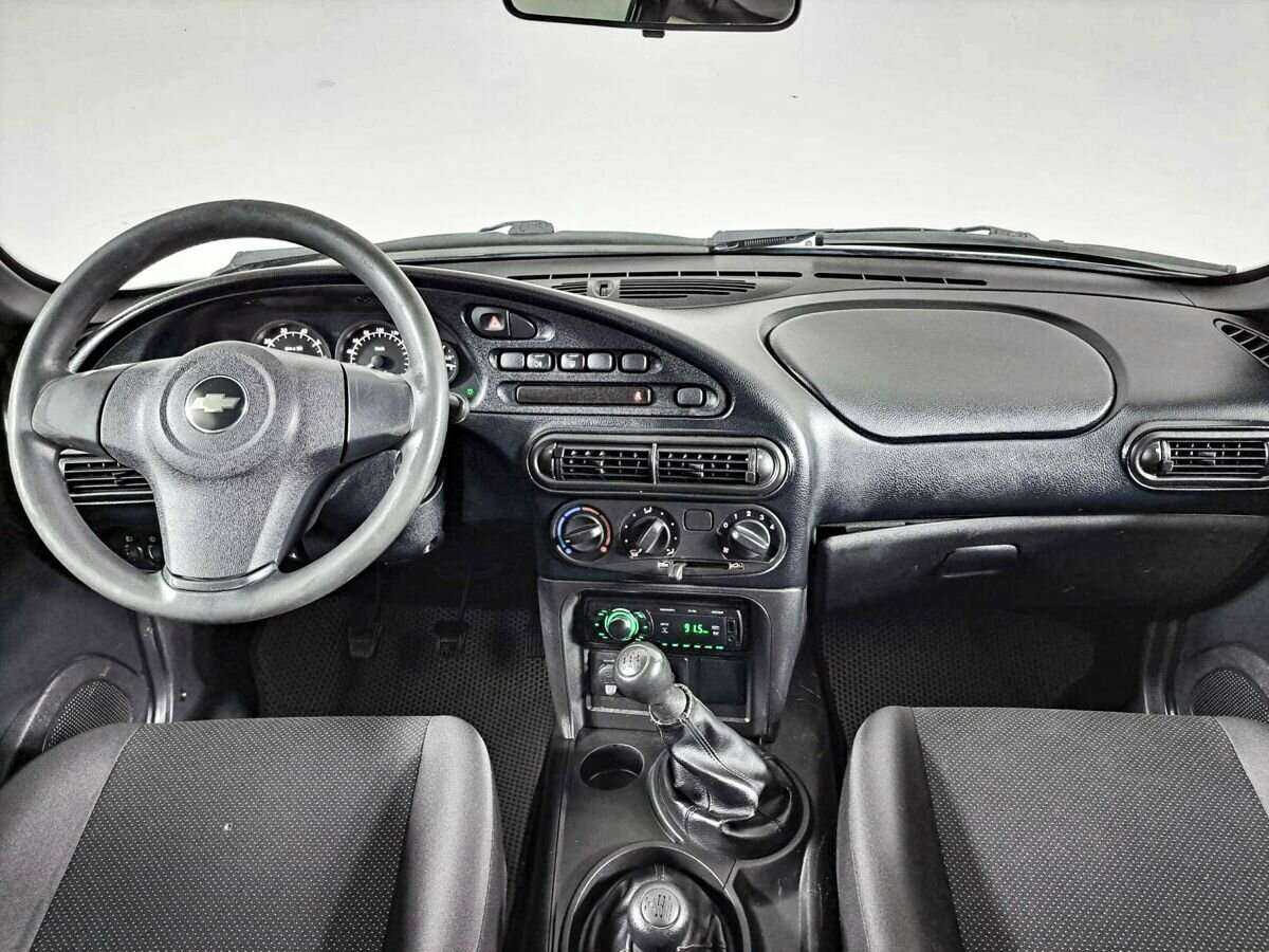 Chevrolet Niva б/у, 2017, Механическая. Фото: #11