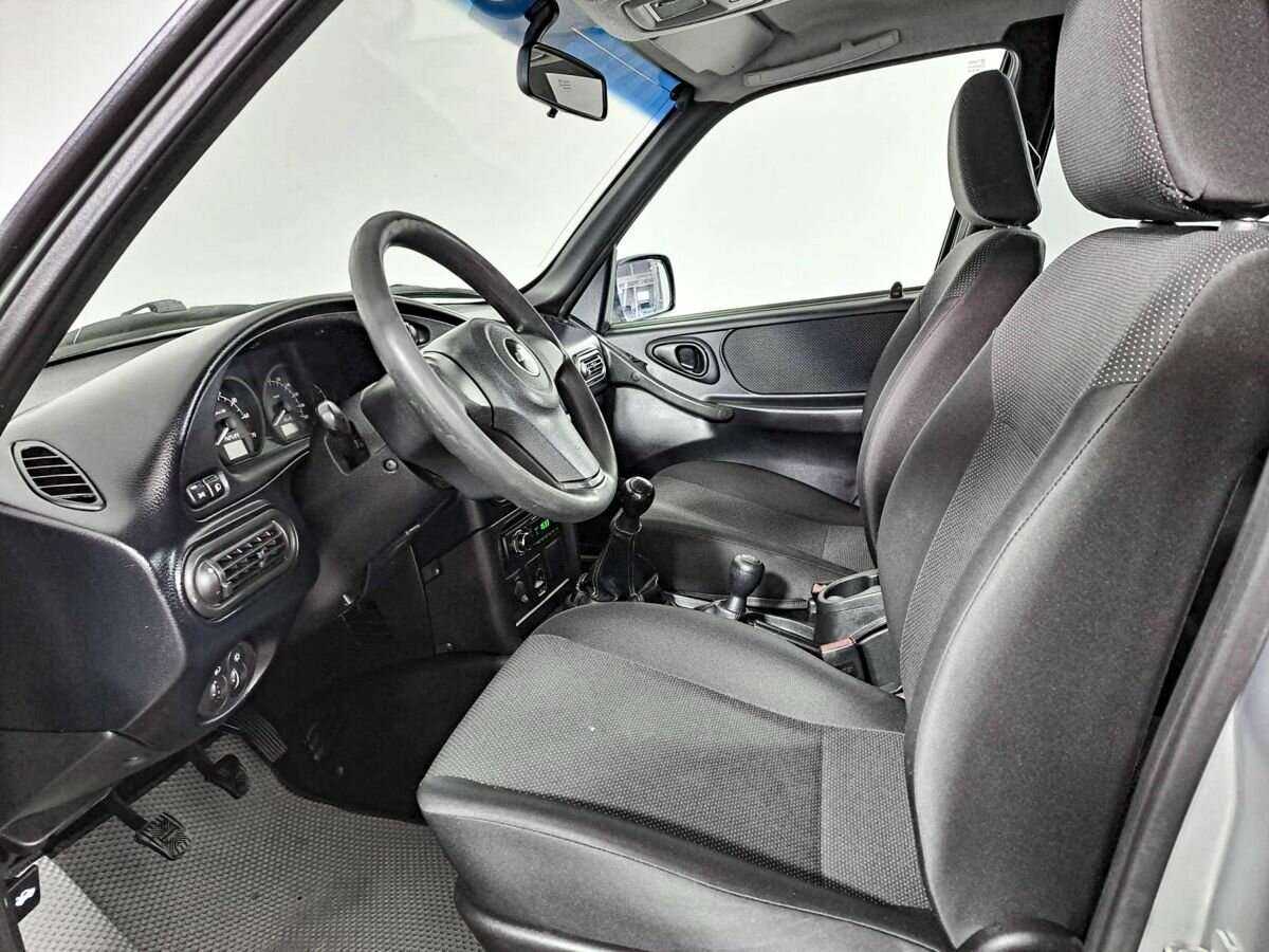 Chevrolet Niva б/у, 2017, Механическая. Фото: #13