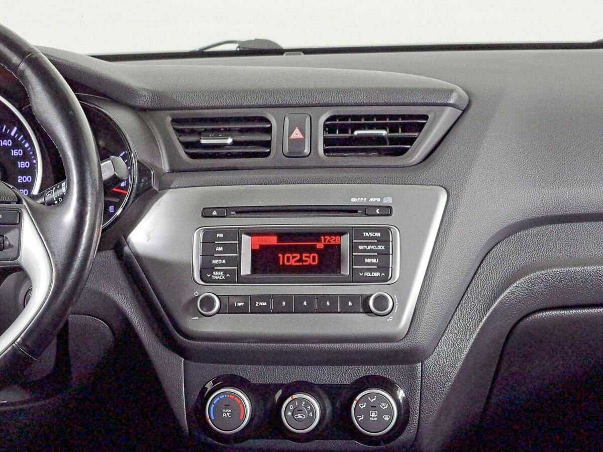 Kia Rio б/у, 2016, Автоматическая. Фото: #12