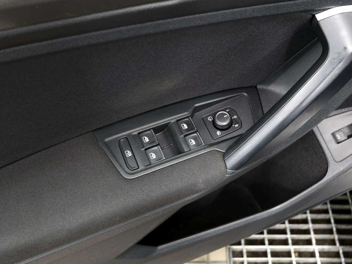 Volkswagen Tiguan б/у, 2019, Роботизированная. Фото: #15