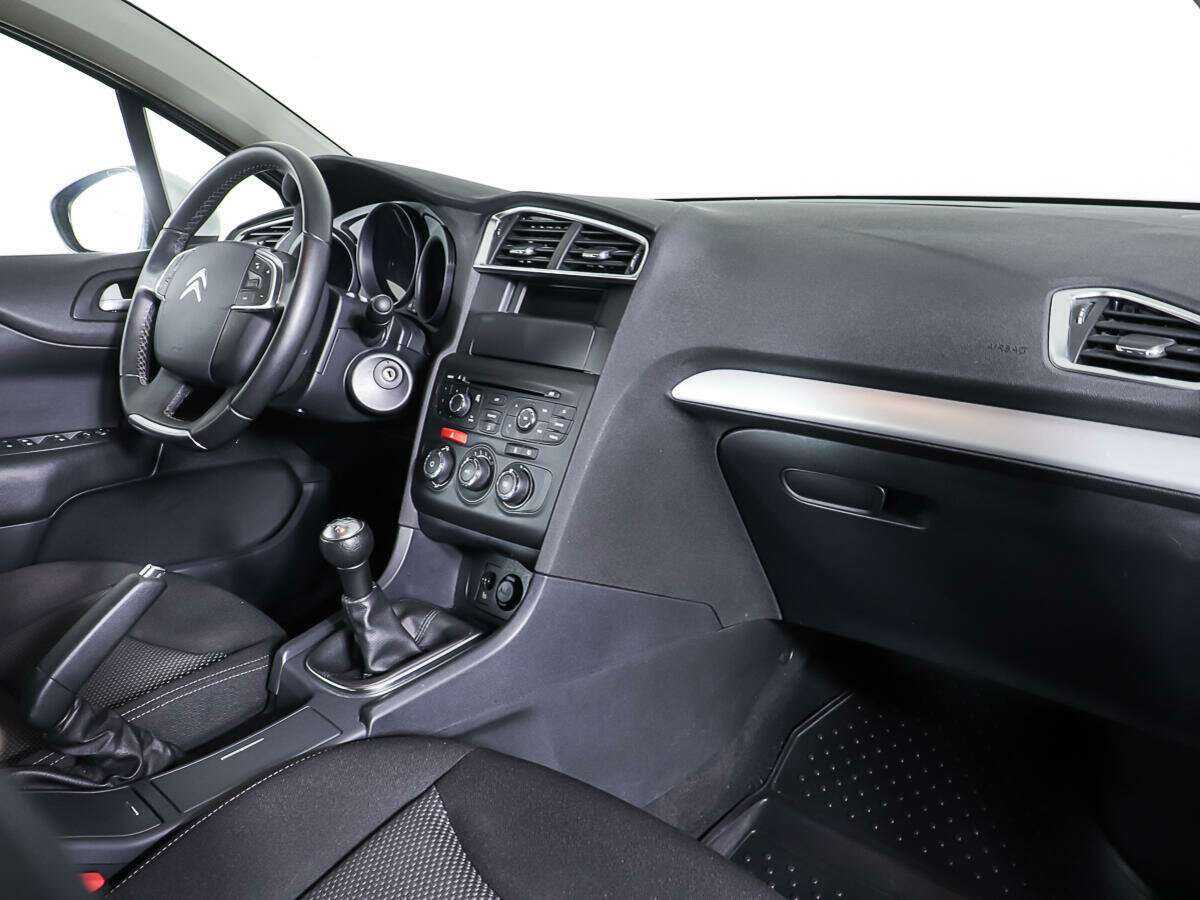 Citroen C4 б/у, 2015, Механическая. Фото: #8
