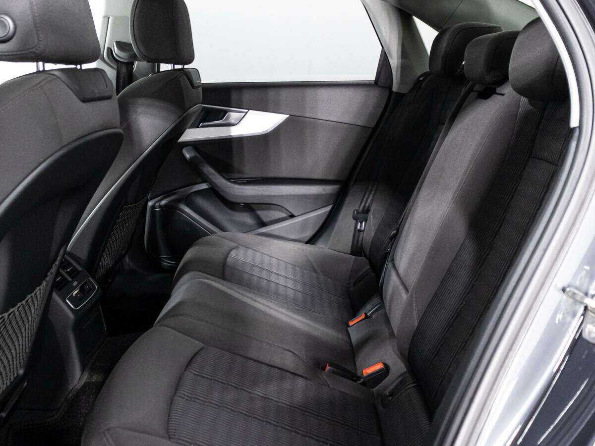 Audi A4 б/у, 2015, Роботизированная. Фото: #7