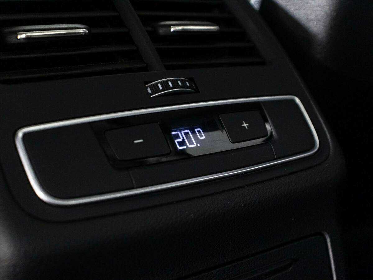 Audi A4 б/у, 2015, Роботизированная. Фото: #15