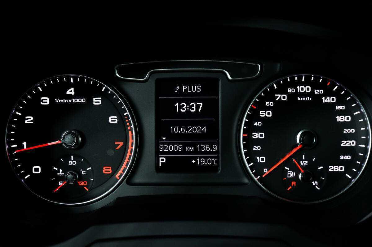 Audi Q3 б/у, 2014, Роботизированная. Фото: #9