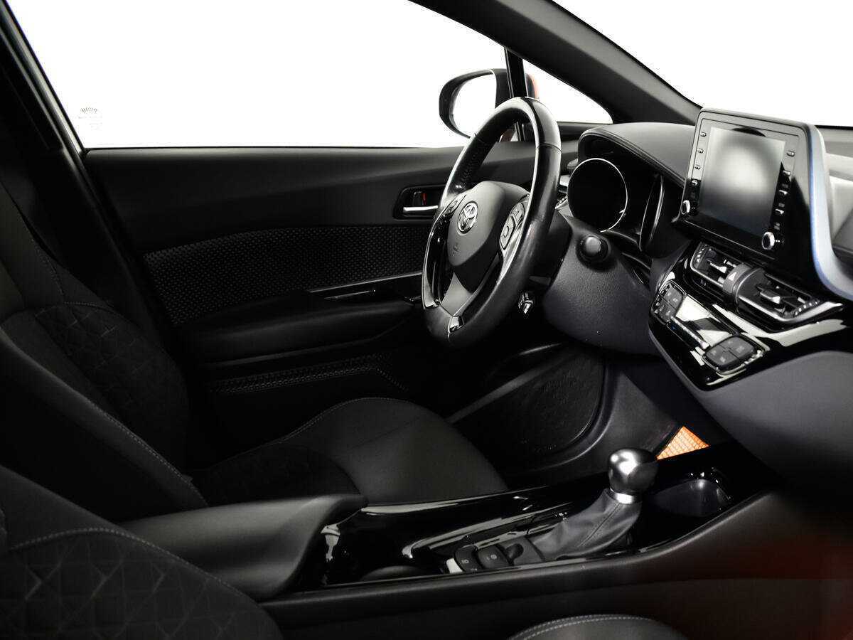 Toyota C-HR б/у, 2020, Вариатор. Фото: #8