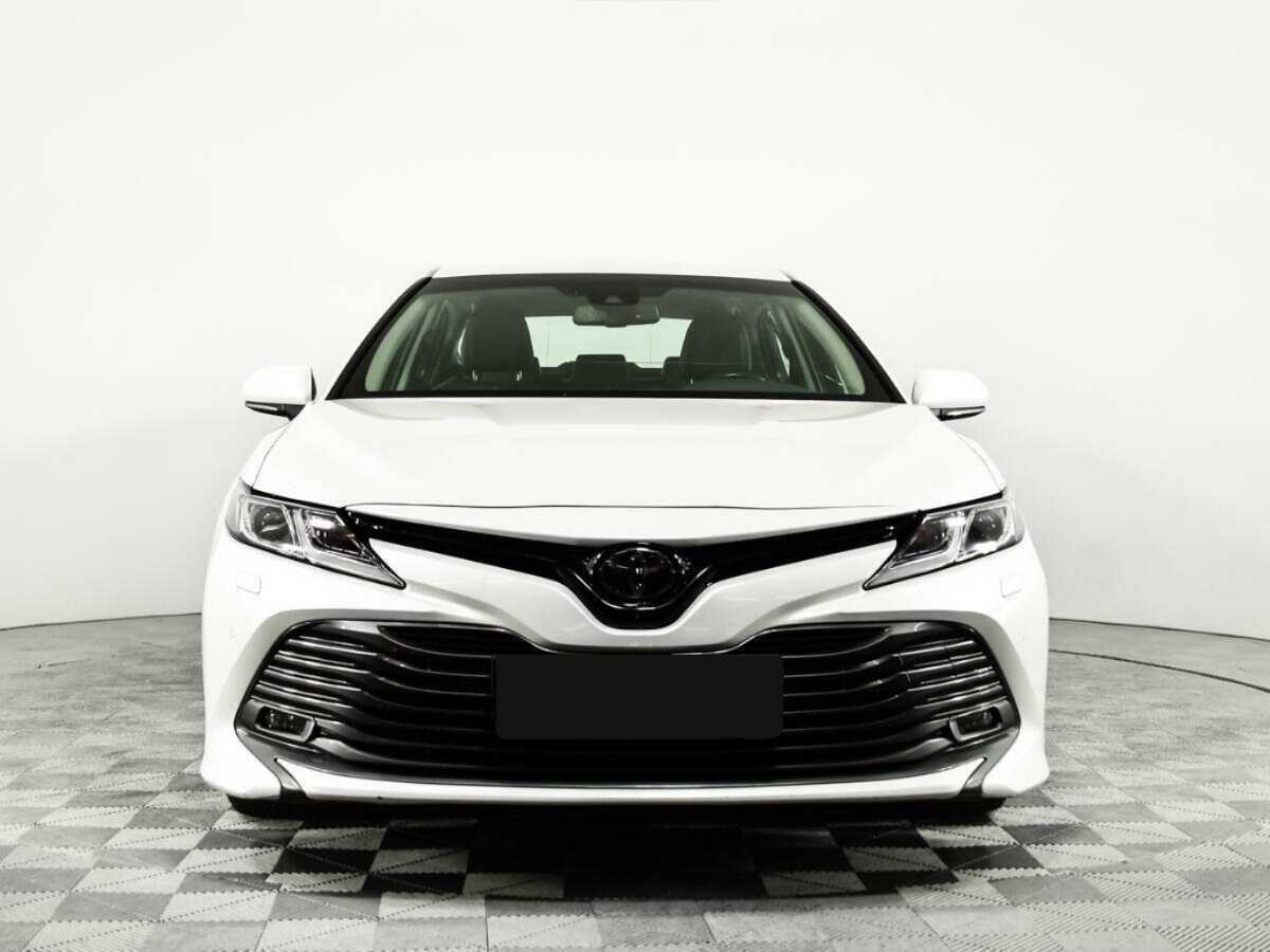 Toyota Camry б/у, 2020, Автоматическая. Фото: #1