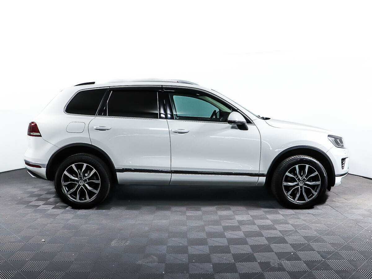 Volkswagen Touareg б/у, 2014, Автоматическая. Фото: #3
