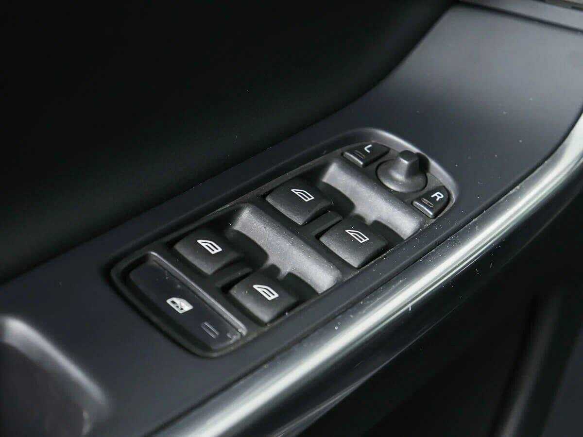 Вольво ИксЦ60 б/у, 2017, Автоматическая. Фото: #17