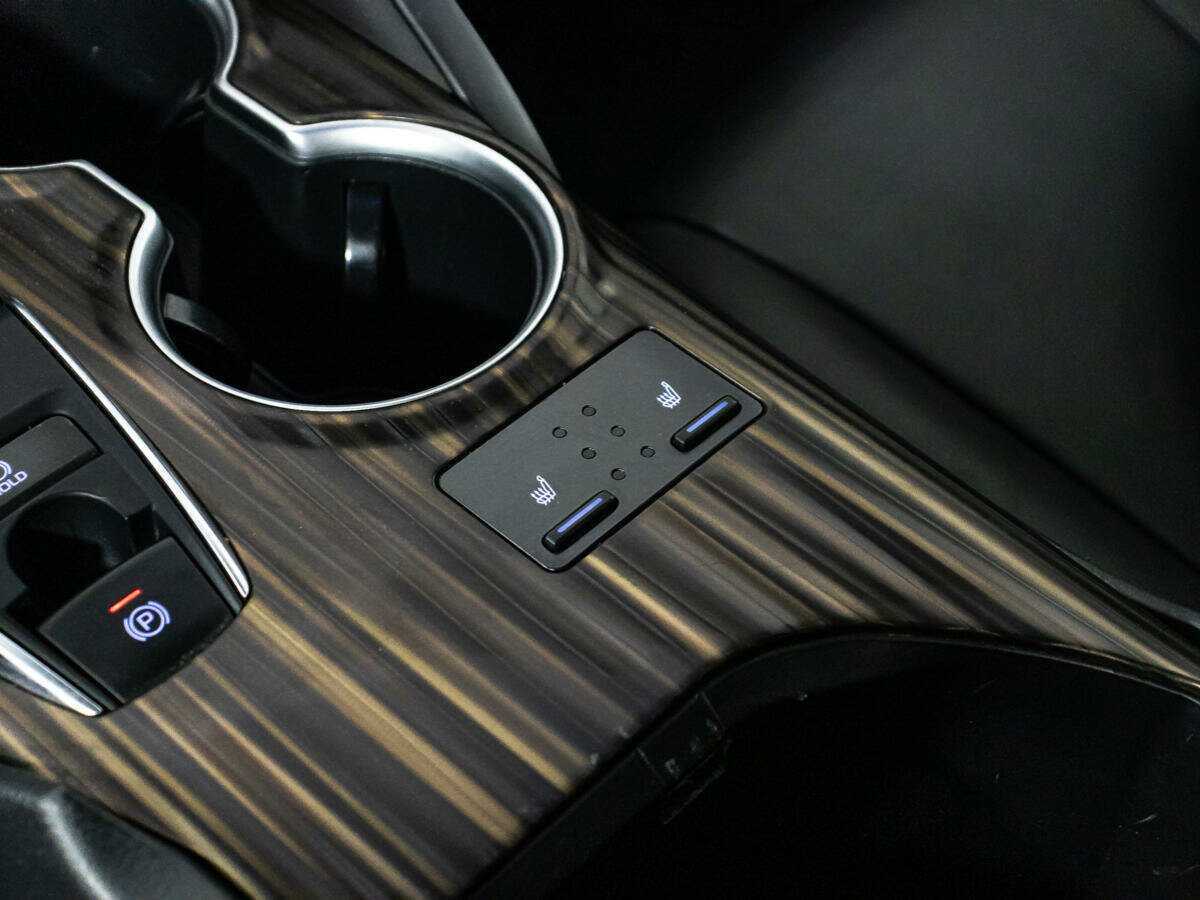 Toyota Camry б/у, 2021, Автоматическая. Фото: #19