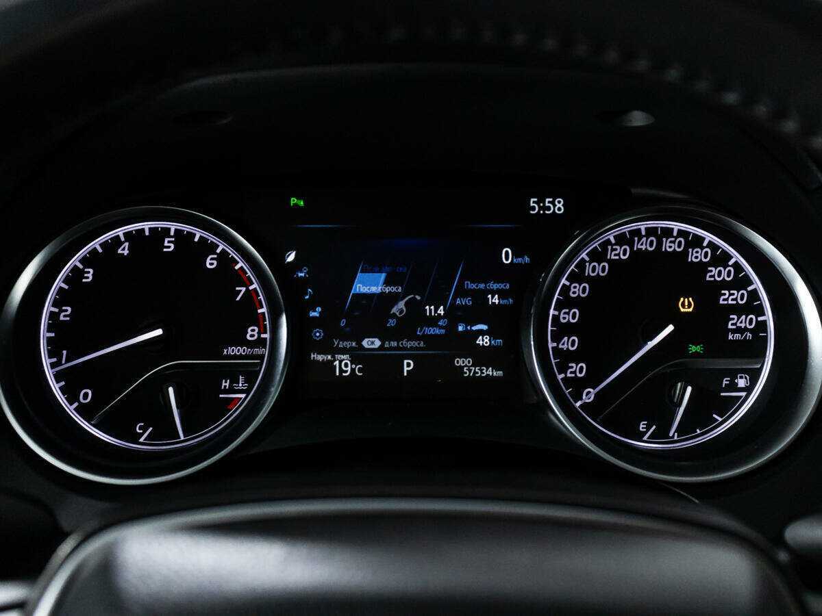 Toyota Camry б/у, 2020, Автоматическая. Фото: #11