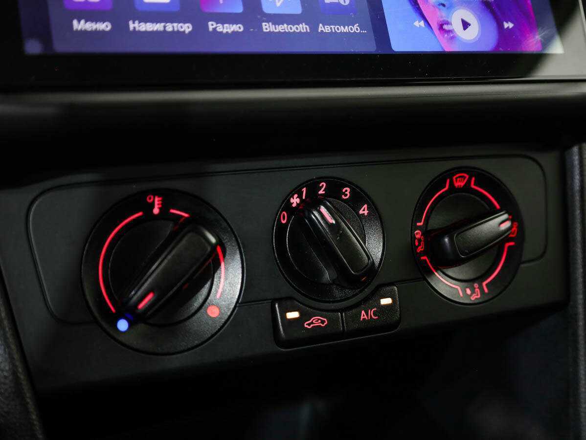 Volkswagen Polo б/у, 2017, Механическая. Фото: #13