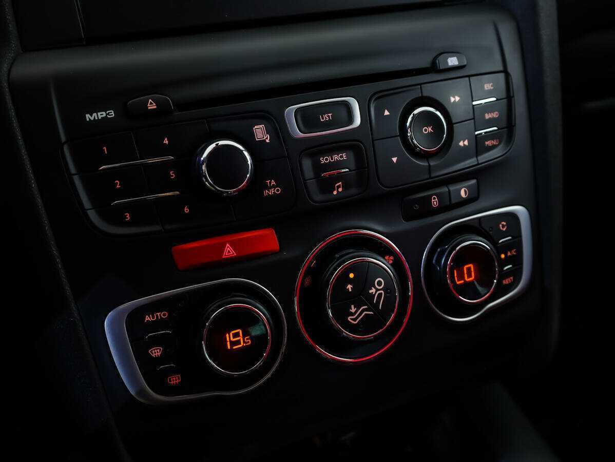 Citroen C4 б/у, 2012, Автоматическая. Фото: #13