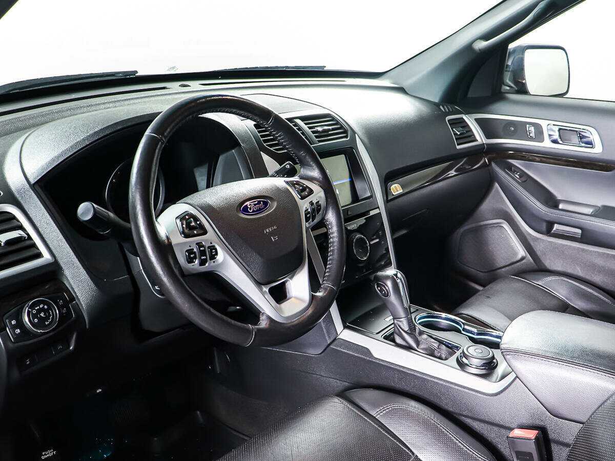 Ford Explorer б/у, 2015, Автоматическая. Фото: #13