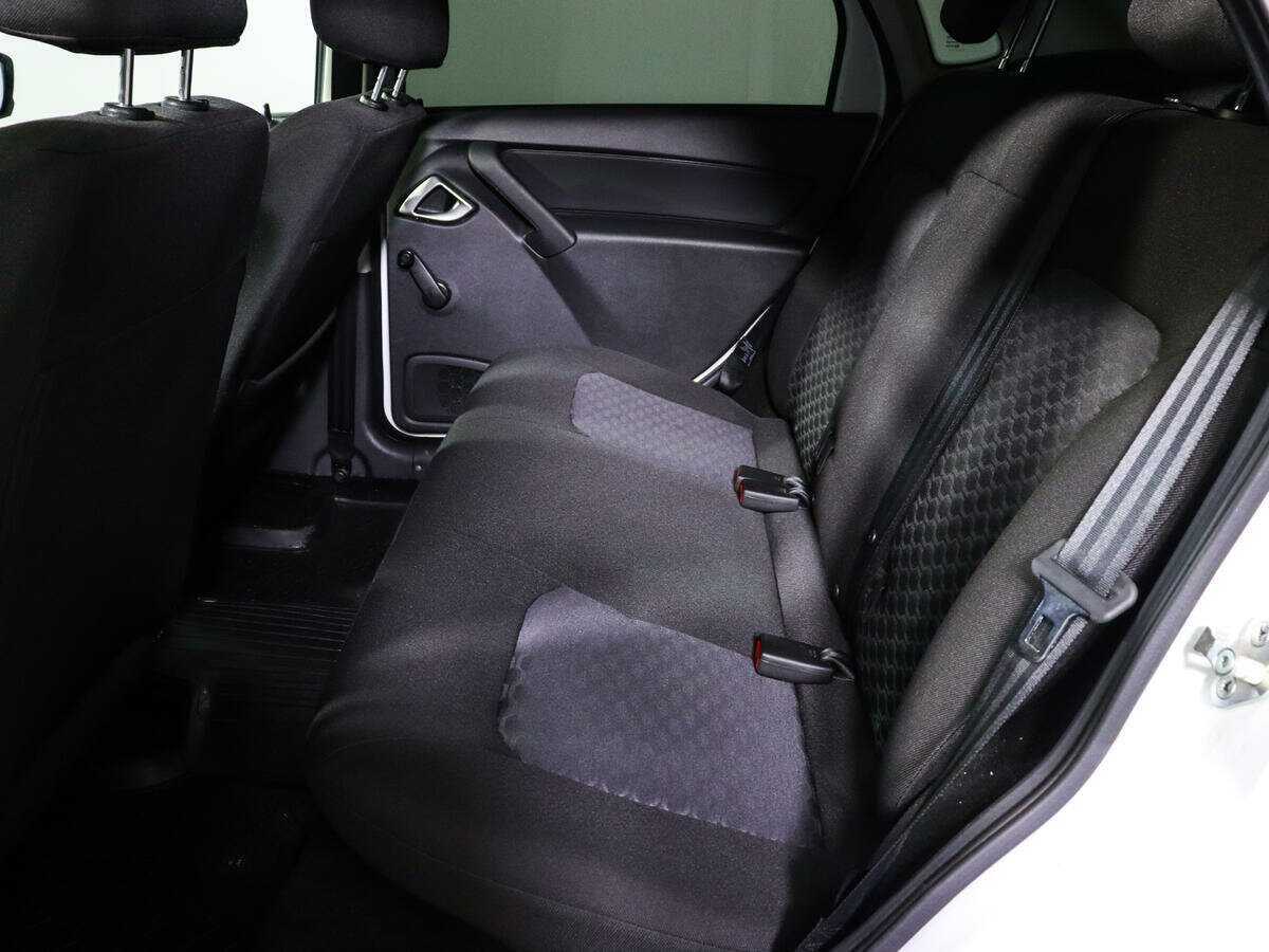 Лада (ВАЗ) Гранта б/у, 2023, Механическая. Фото: #8