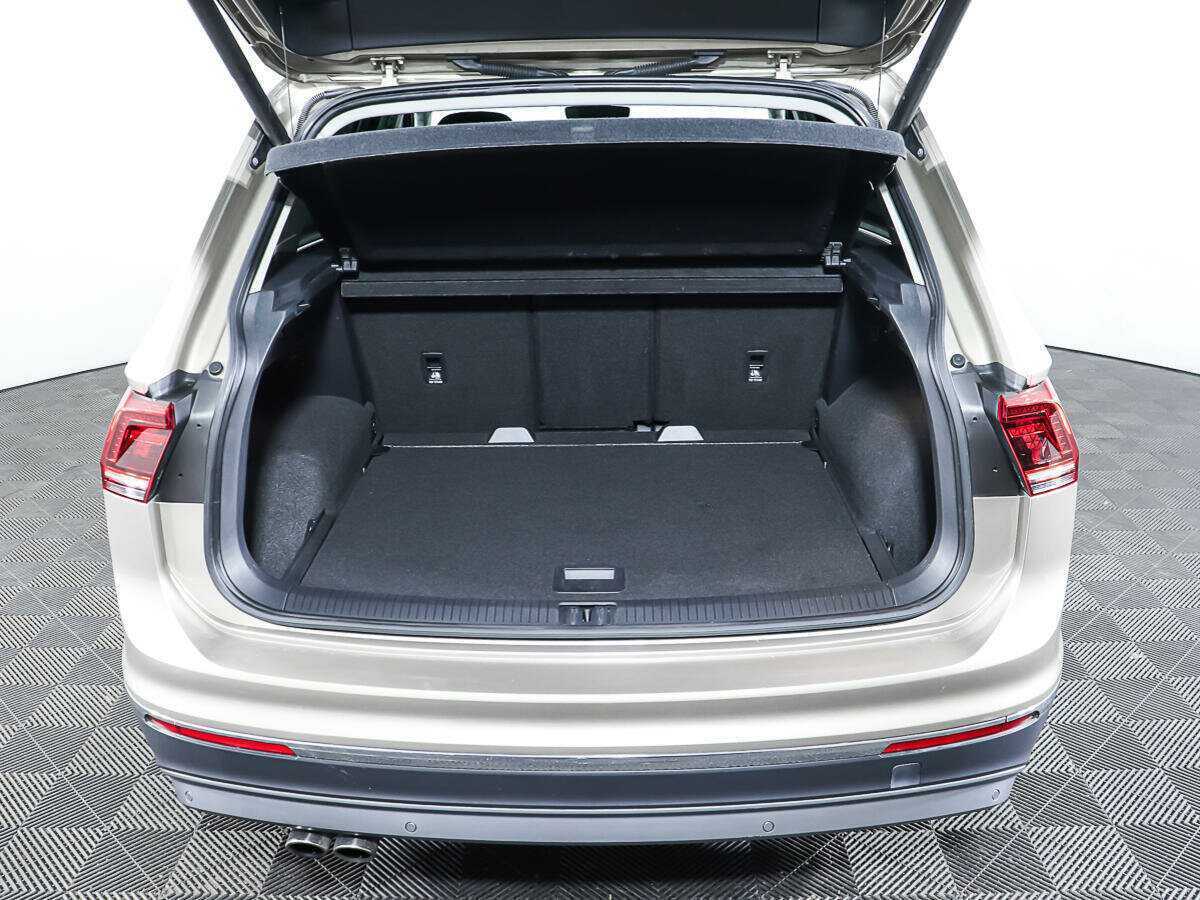 Volkswagen Tiguan б/у, 2017, Роботизированная. Фото: #9