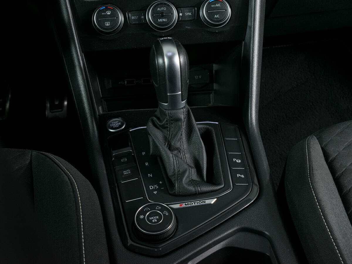 Volkswagen Tiguan б/у, 2018, Роботизированная. Фото: #15