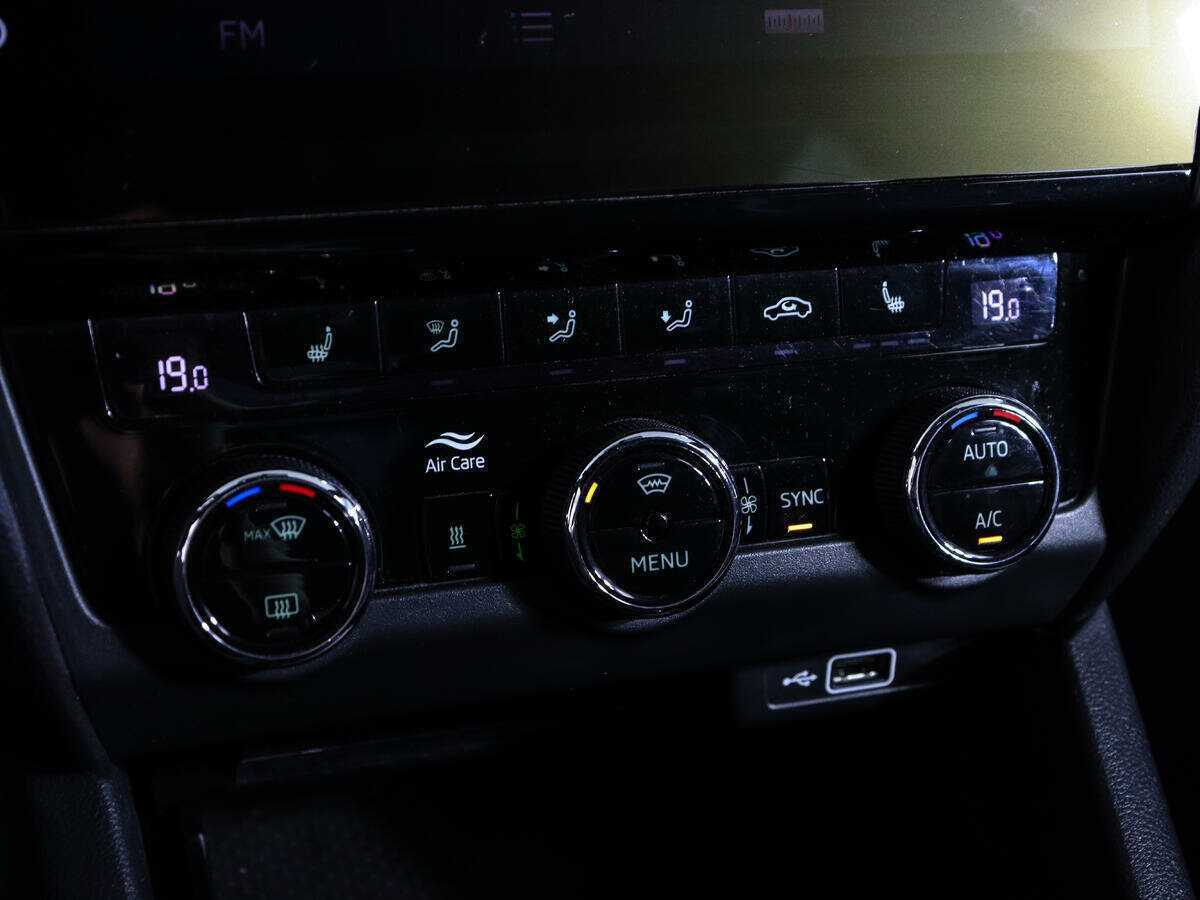 Шкода Октавия б/у, 2020, Роботизированная. Фото: #23