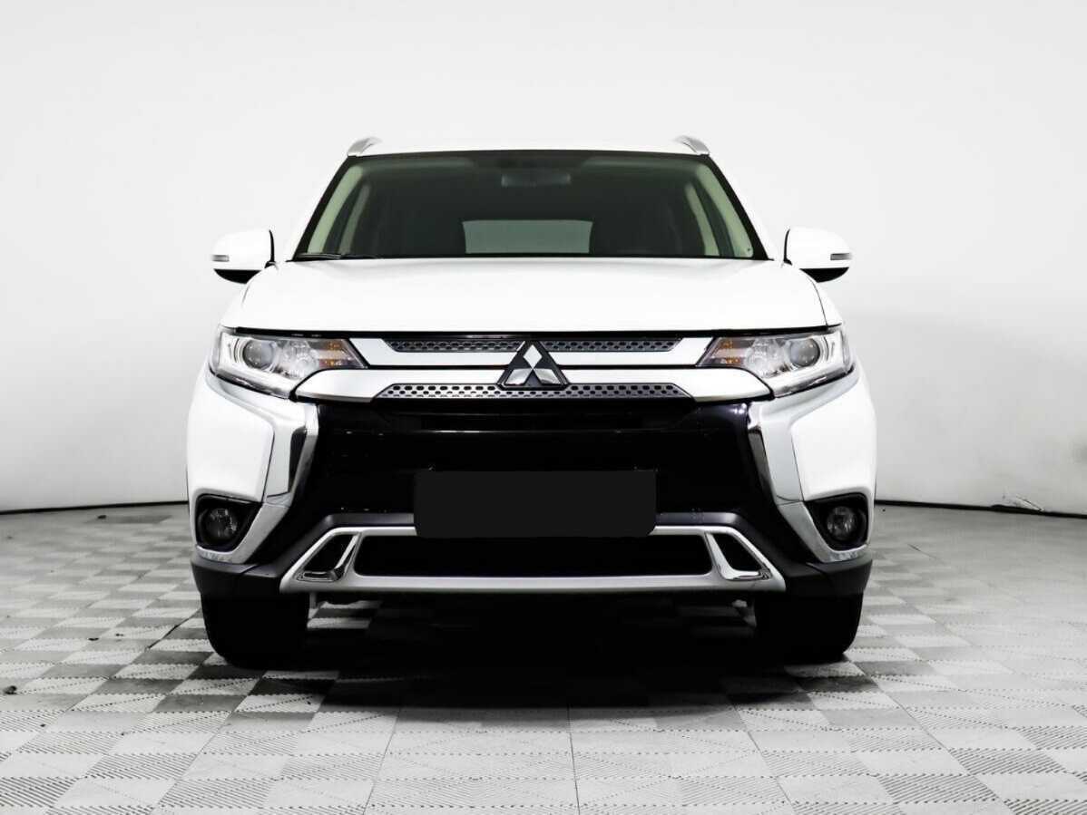 Mitsubishi Outlander б/у, 2020, Вариатор. Фото: #1