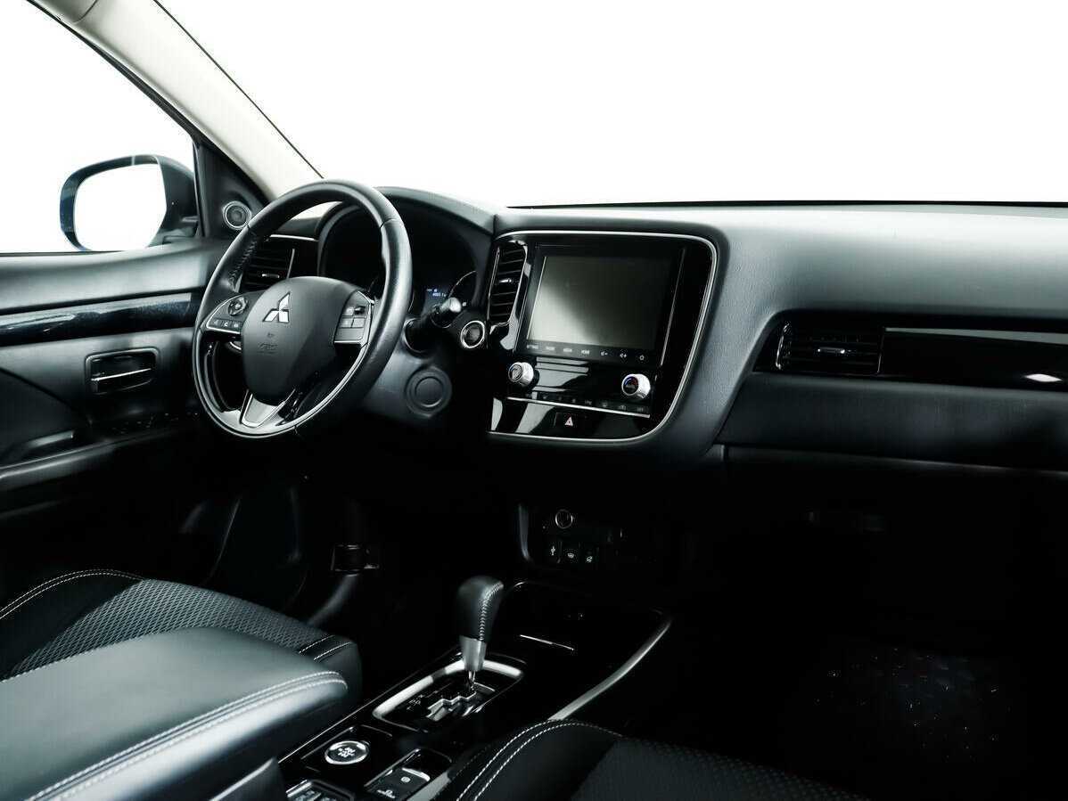Mitsubishi Outlander б/у, 2020, Вариатор. Фото: #6