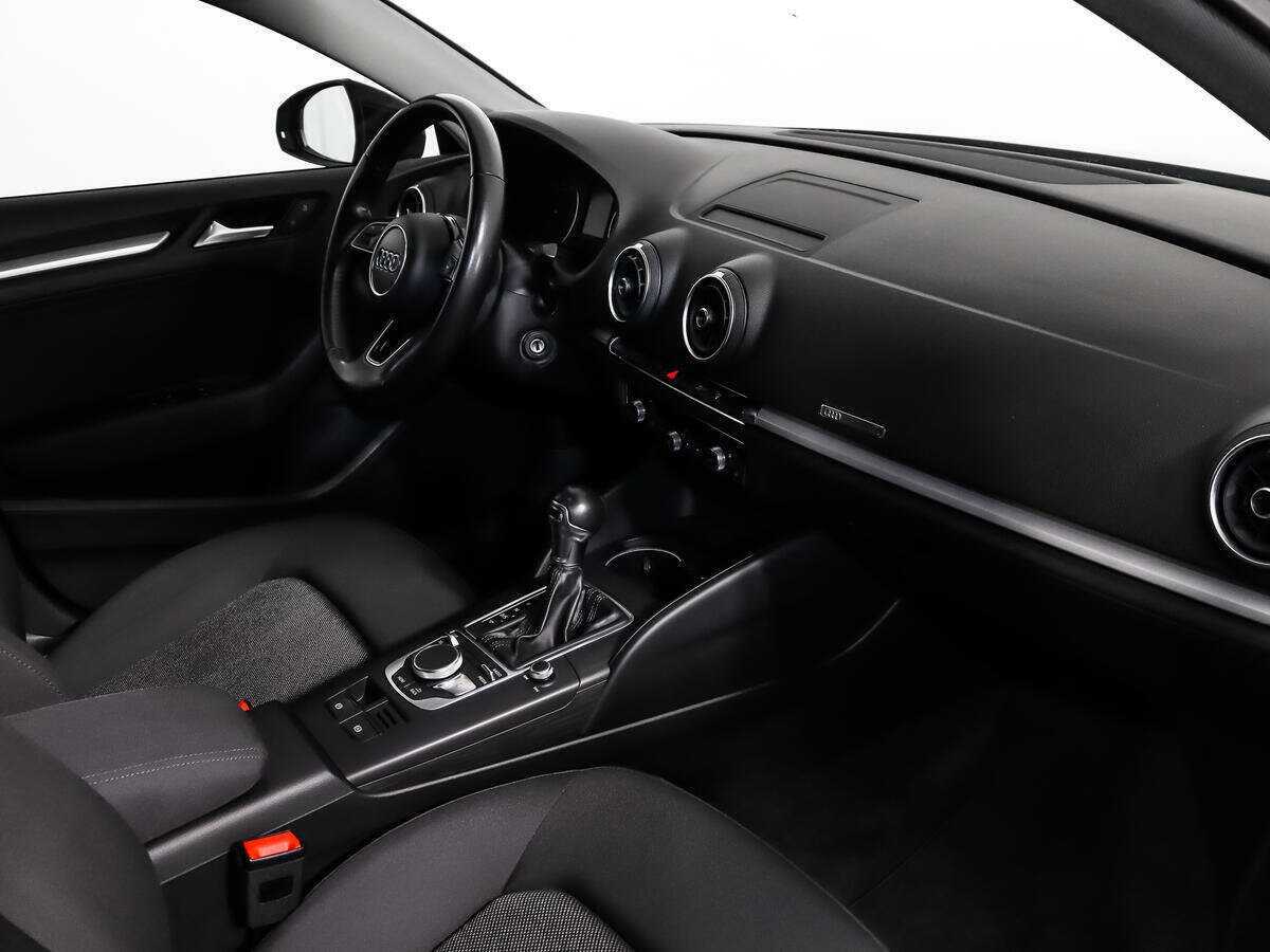 Audi A3 б/у, 2016, Роботизированная. Фото: #11