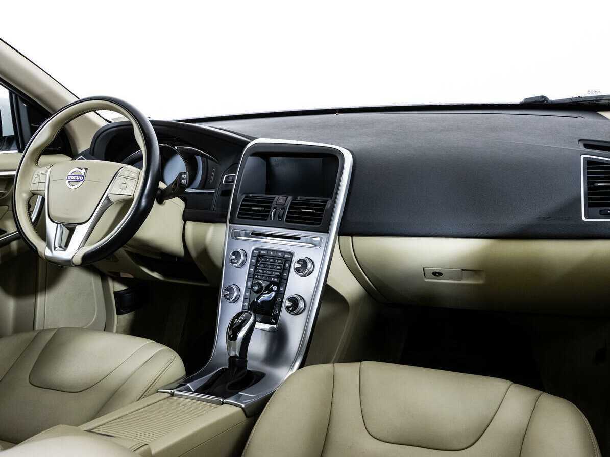 Вольво ИксЦ60 б/у, 2016, Автоматическая. Фото: #6