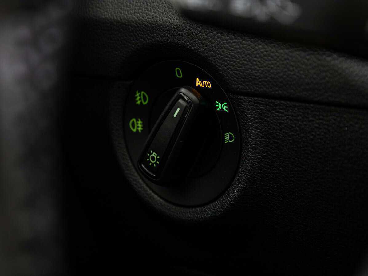 Шкода Октавия б/у, 2019, Роботизированная. Фото: #15