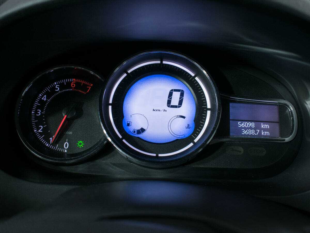 Renault Fluence б/у, 2013, Механическая. Фото: #8