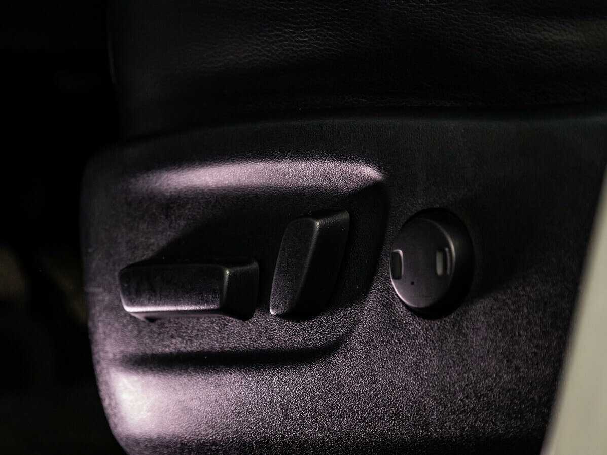 Toyota RAV4 б/у, 2015, Автоматическая. Фото: #14