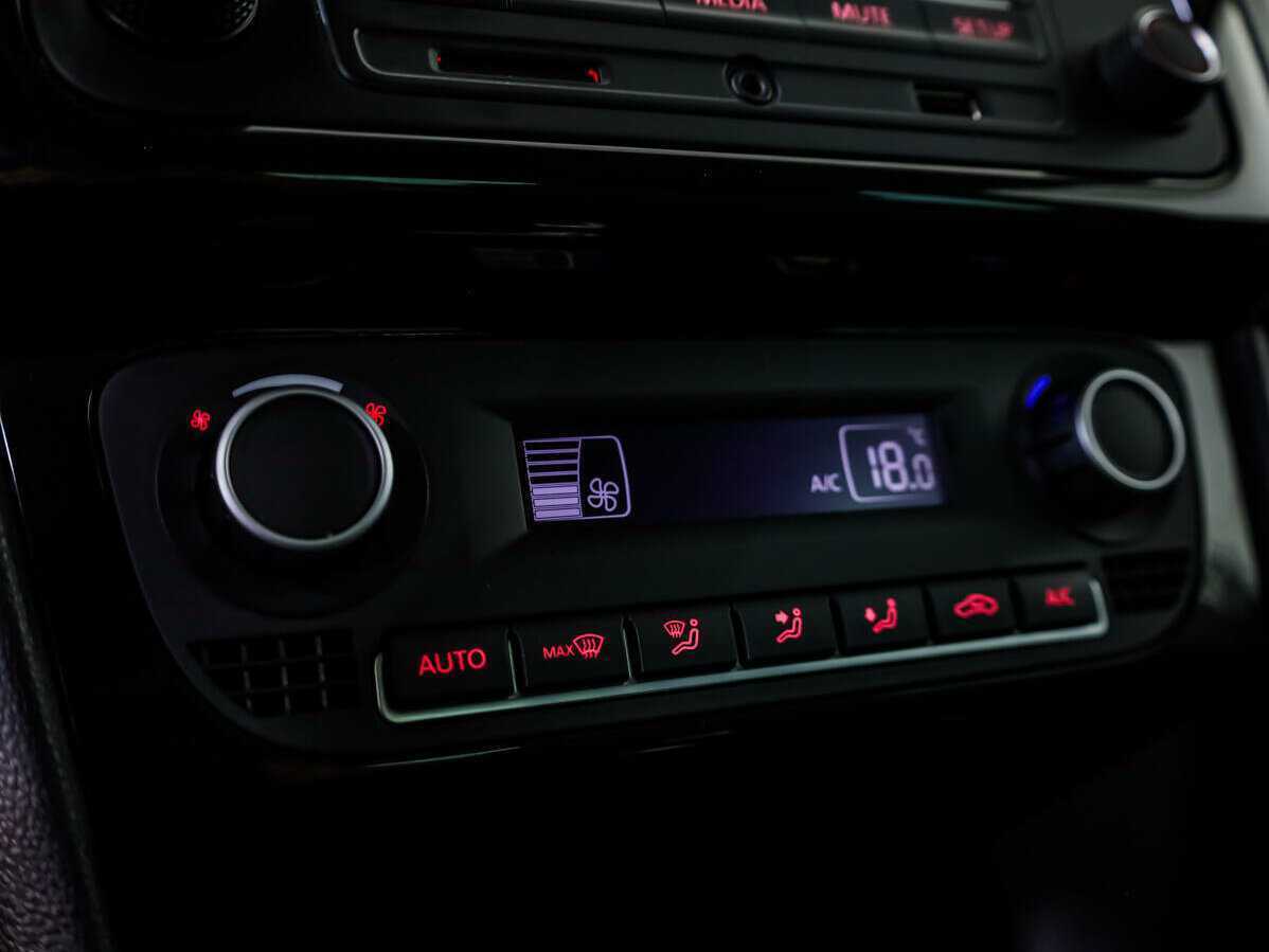 Volkswagen Polo б/у, 2017, Автоматическая. Фото: #13