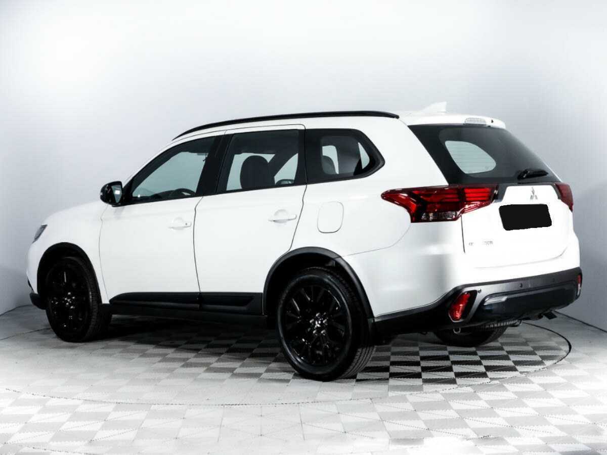 Mitsubishi Outlander б/у, 2021, Вариатор. Фото: #6