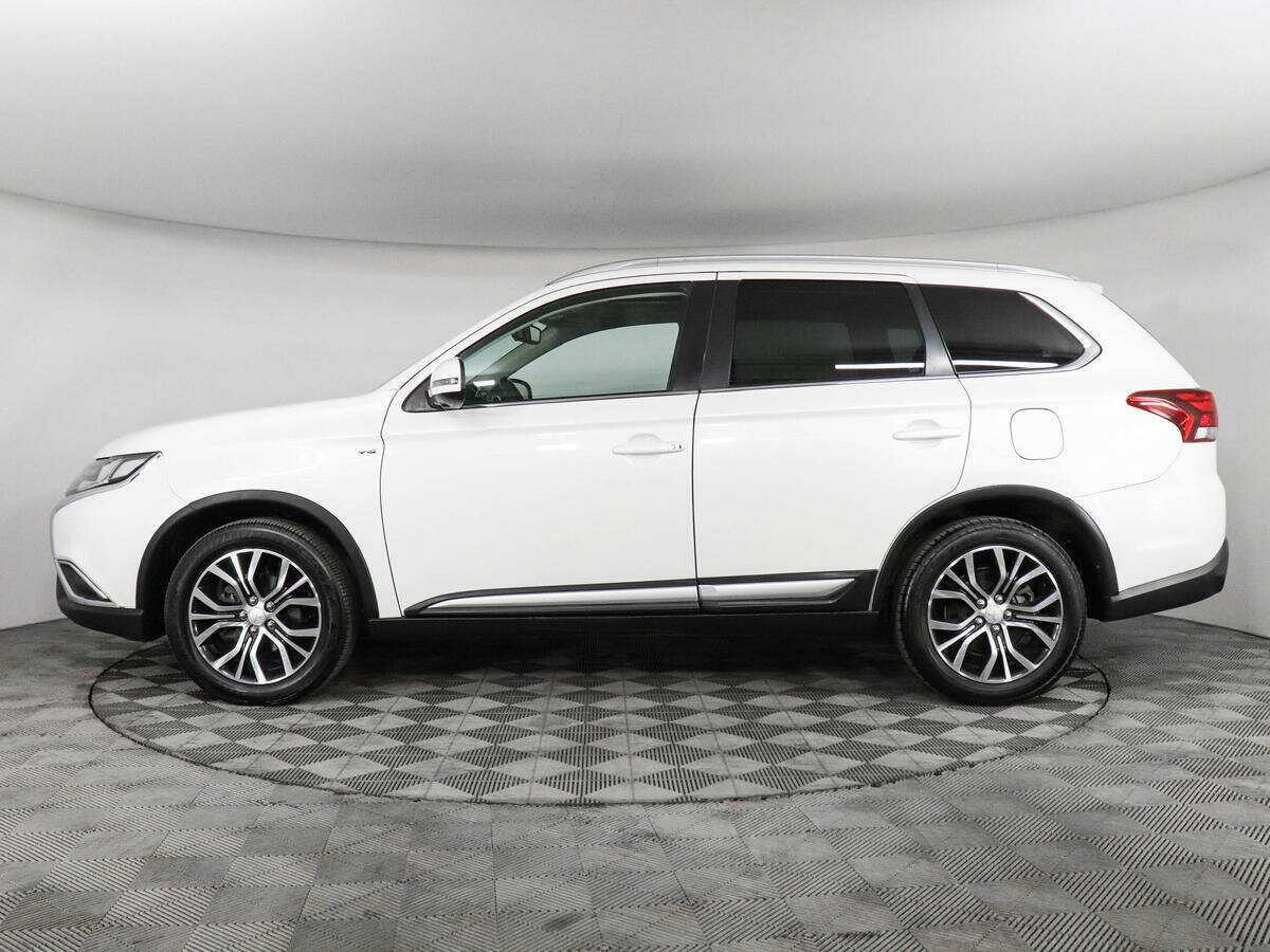 Mitsubishi Outlander б/у, 2018, Автоматическая. Фото: #6